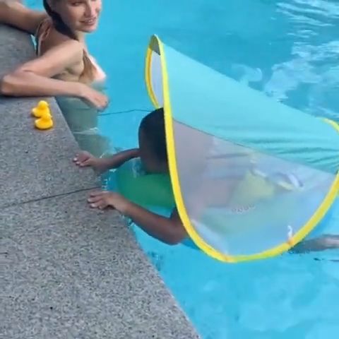 Bouée pour Bébé avec Ombrelle Anti UV